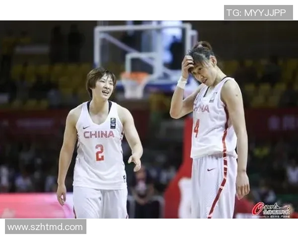 中国女篮迎战立陶宛全力争胜展现实力与团队精神